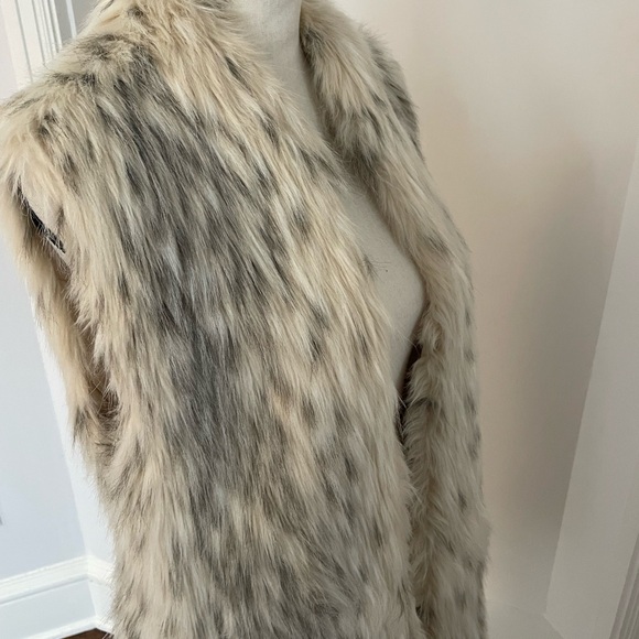 Fabulous Furs Faux Fur Vest in Cream and Gray - Picture 2 of 8